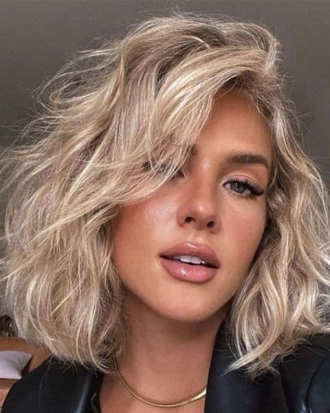 Gorgeous Short Wavy Hairstyles for Women