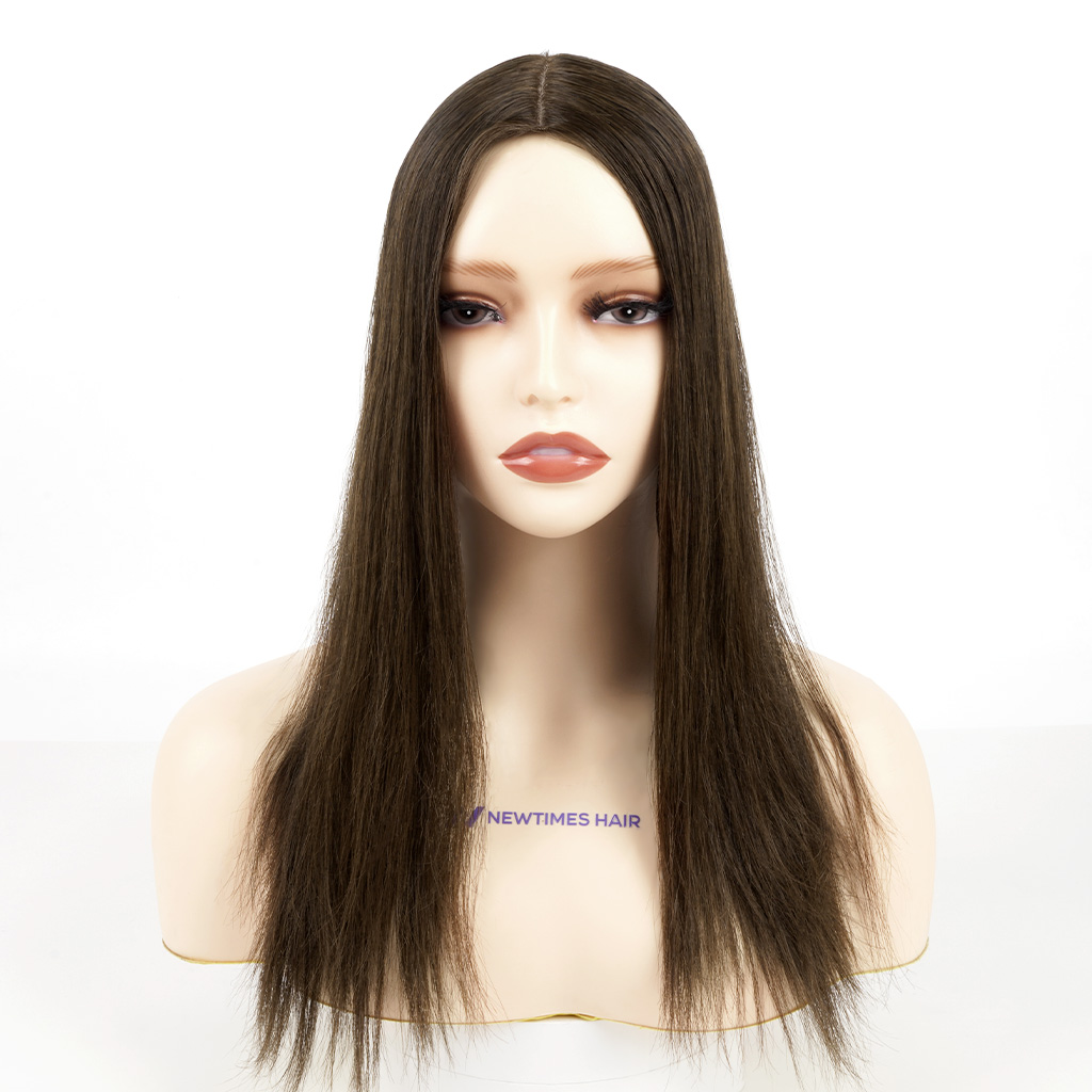 IN18×19 Remy Hair Topper ajustable con 120% de densidad capilar en un maniquí femenino